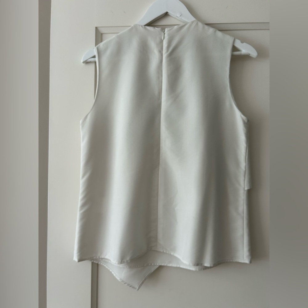 Club Monaco Cream Layered Sleeveless Blouse Size M - Picture 2 of 5